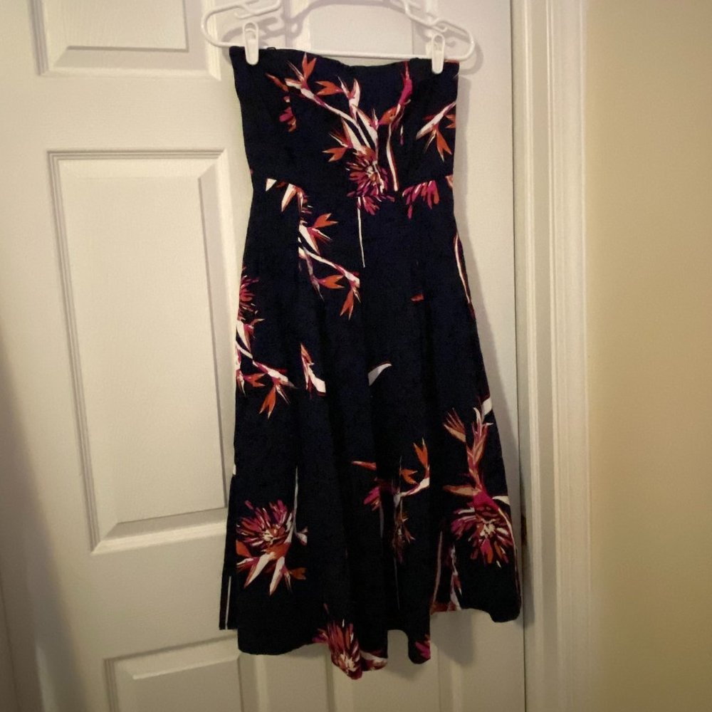 EUC Beautiful Midi dress